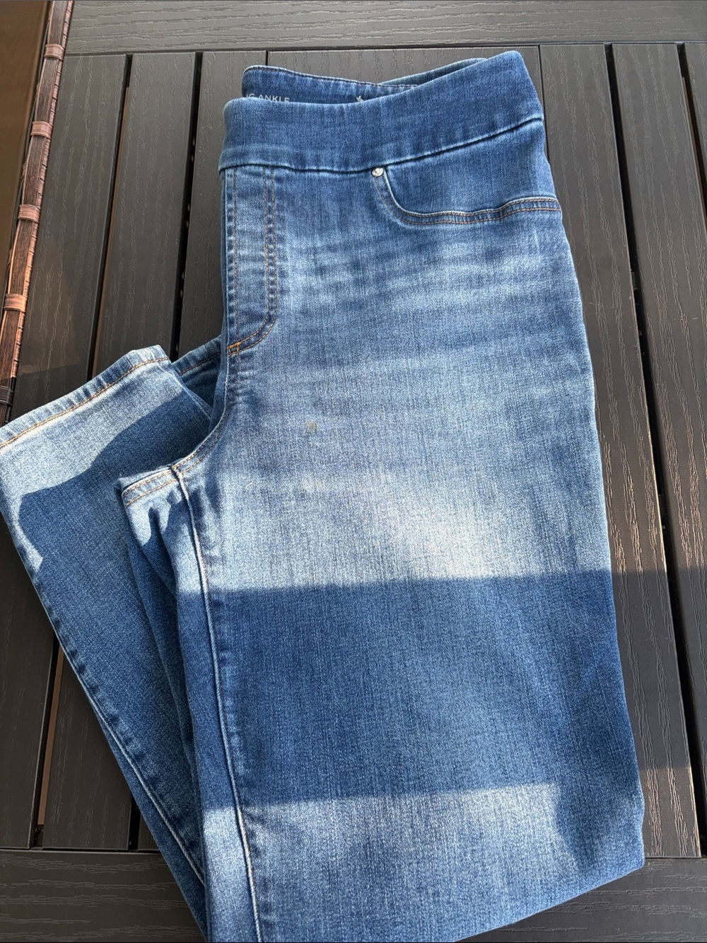 Chico's Women's Pull On Jeggings in Faded Blue Wash